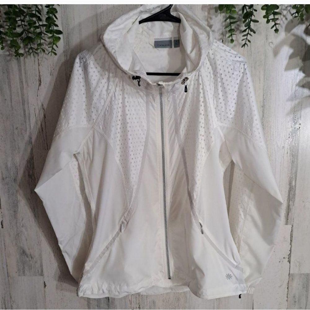 Athleta WindBreaker Jacket Zip Jacket with hood NEW